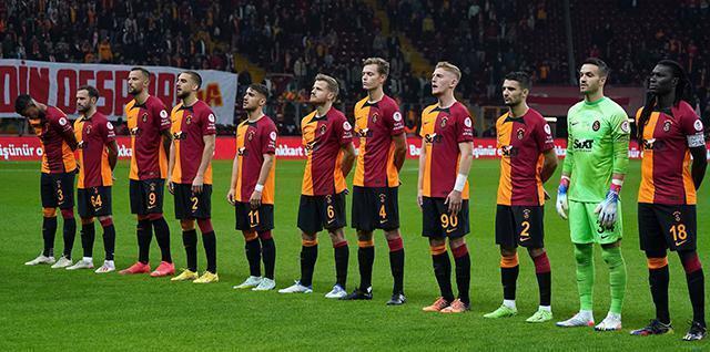 Galatasarayda mali kriz Maaşlar 1.5 ay geriden ödeniyor