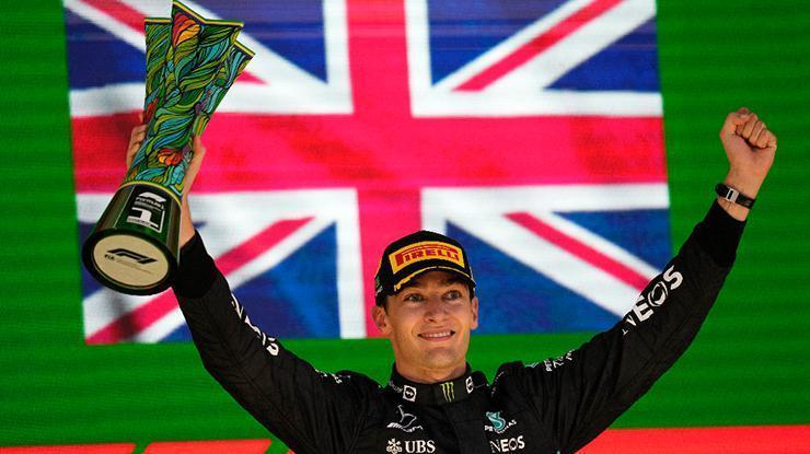 F1 Brezilya Grand Prixin kazanan Mercedes pilotu George Russell oldu