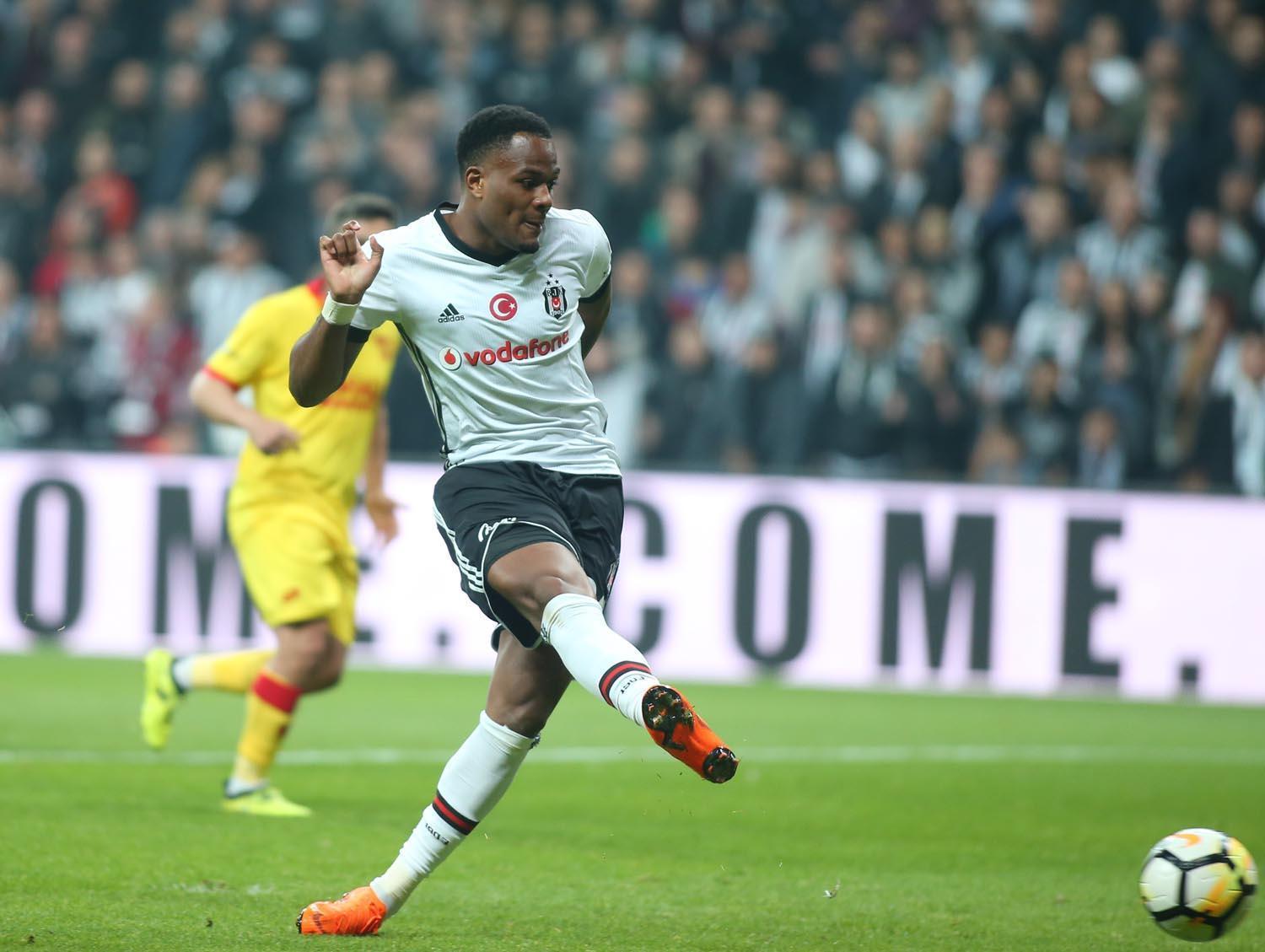 Beşiktaşa Cyle Larin piyangosu