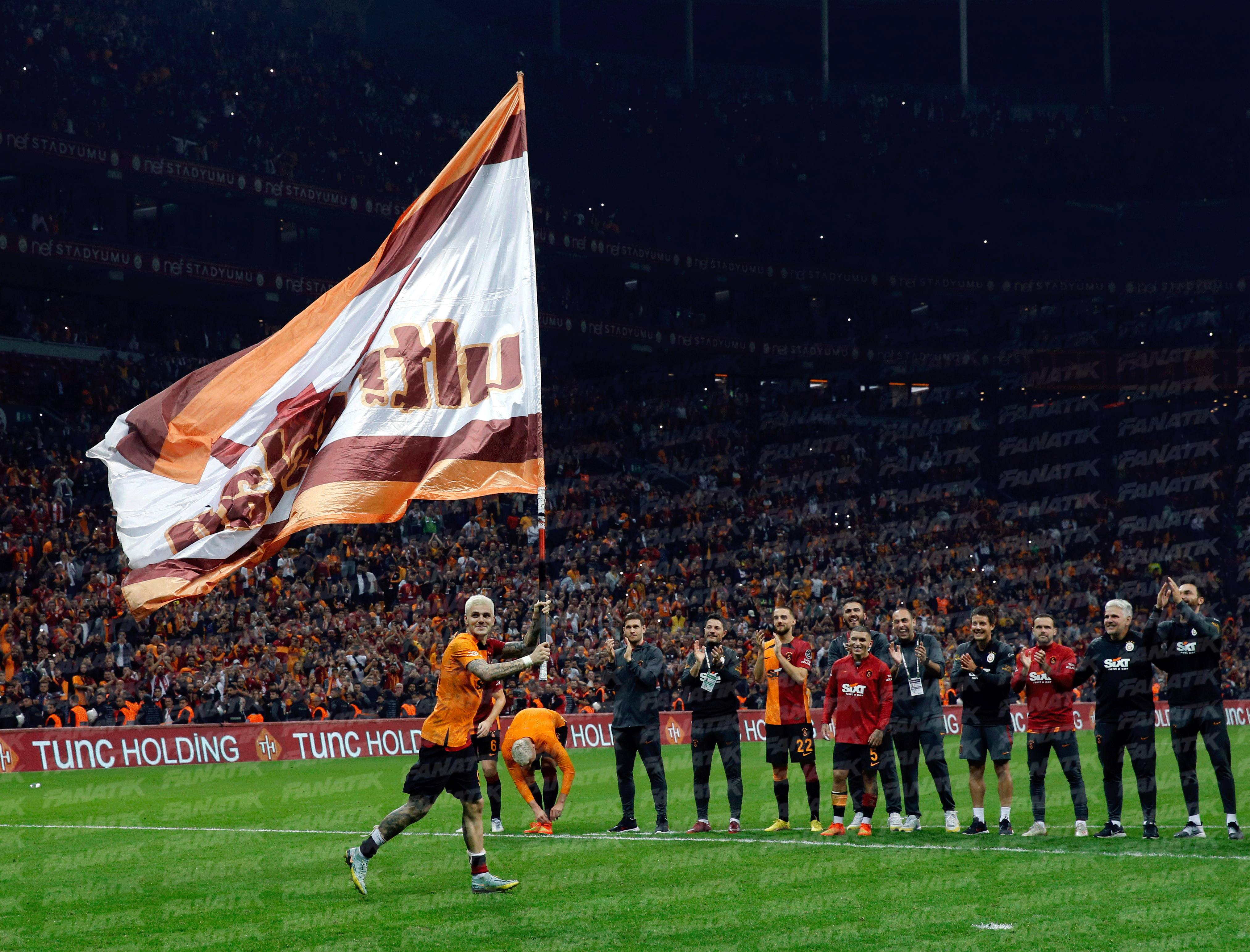 Galatasaraylı Mauro İcardi devleri peşine taktı