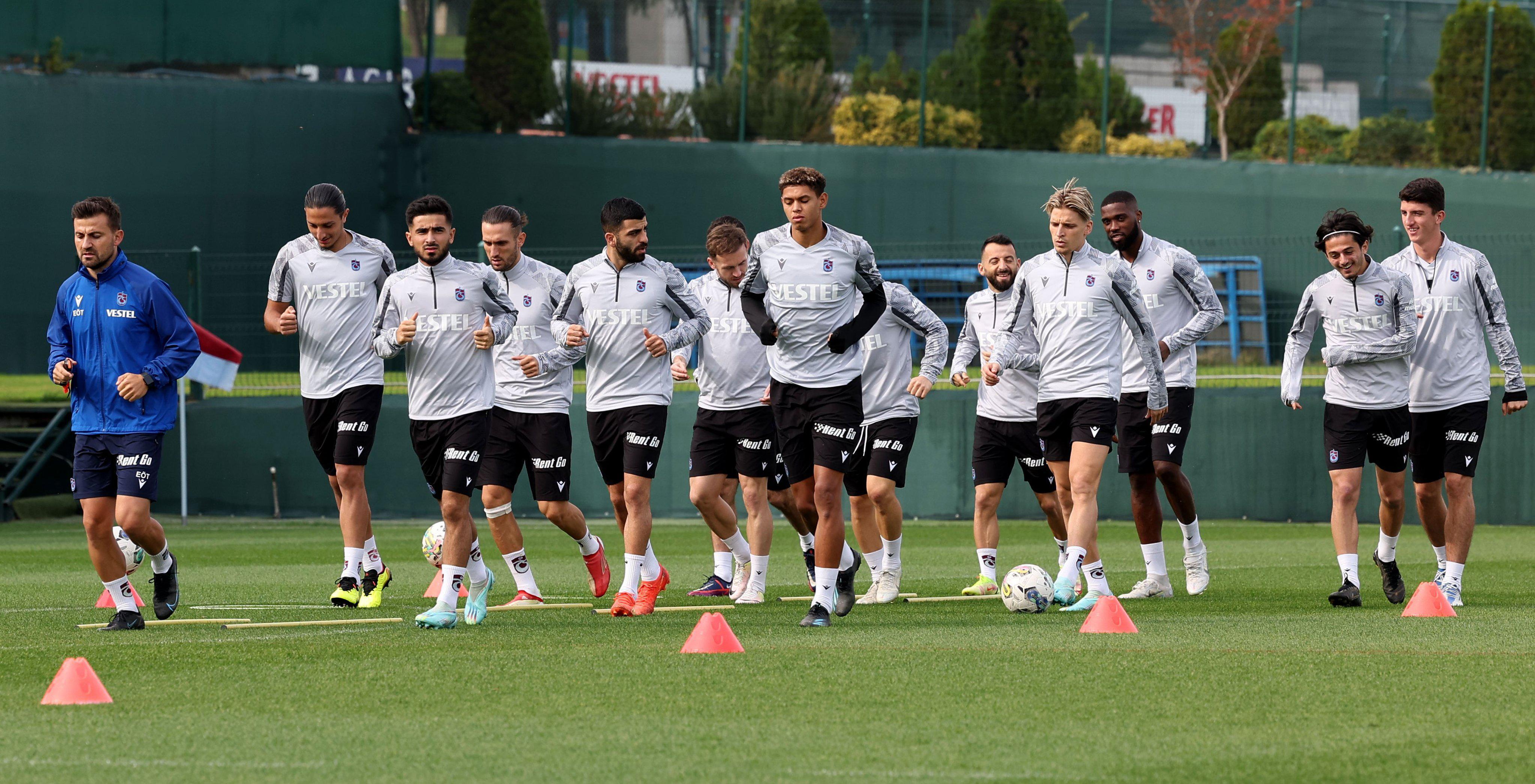 Erman Özgür, Trabzonsporun gündemini değerlendirdi: Yıldızlara dokunmak şart