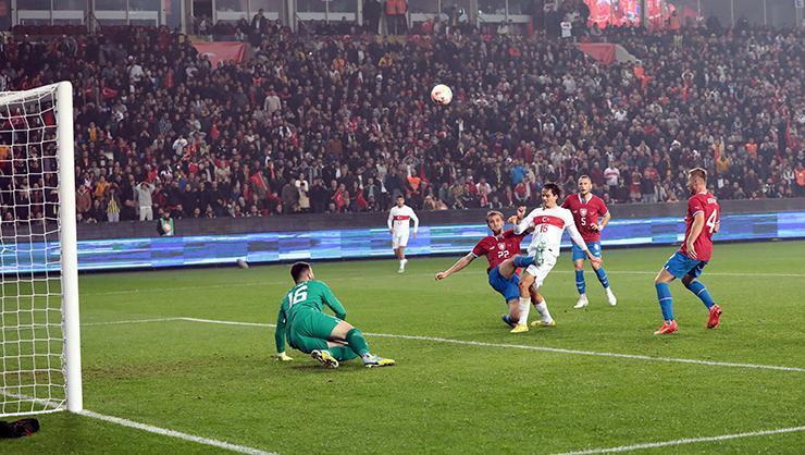 Spor yazarları Türkiye - Çekya maçını değerlendirdi