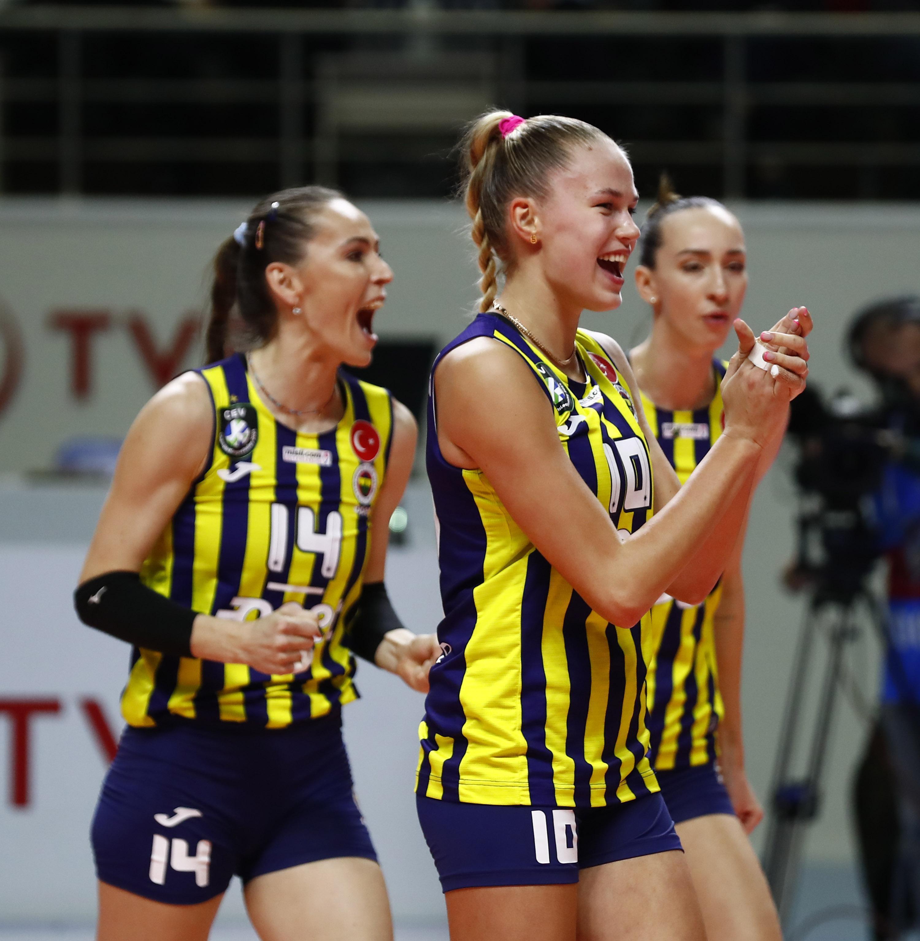 Derbide kazanan Fenerbahçe Opet