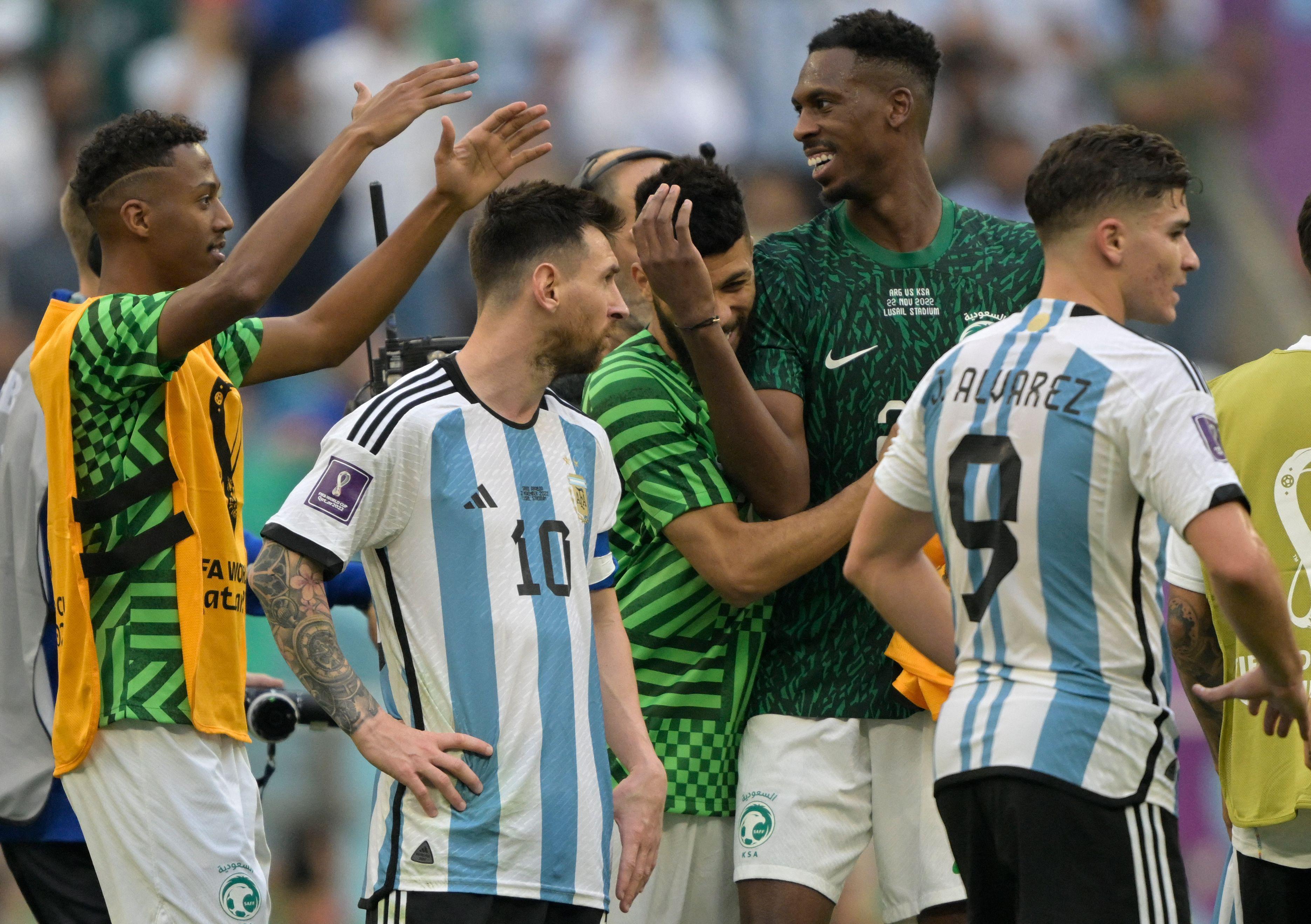 Suudi Arabistan, tarihi Arjantin zaferini kutluyor Sürpriz hamle...