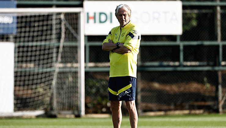 Fenerbahçede Jorge Jesus o ismi bizzat aradı: Alo ben Jesus hocan