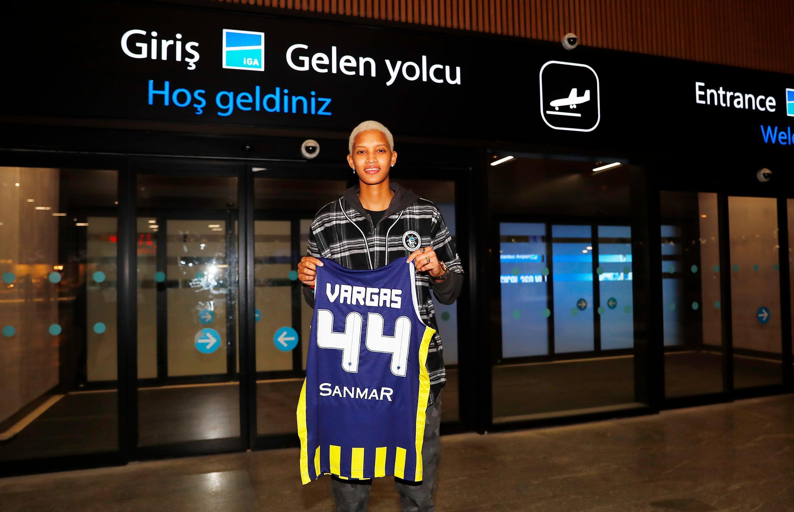 Fenerbahçe Opetin başarılı pasör çaprazı Melissa Vargas geri döndü