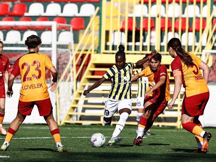 Kadınlar futbolunda derbi zamanı