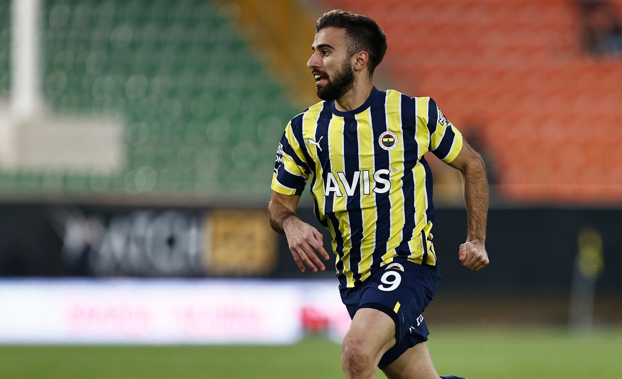 Fenerbahçede sürpriz hedef Genç yetenek için devredeler