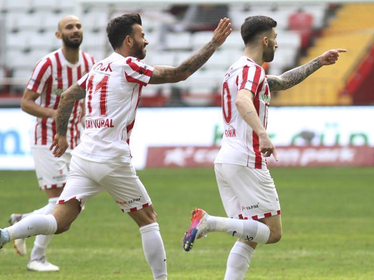 ÖZET | Antalyaspor-Giresunspor: 2-2 maç özeti