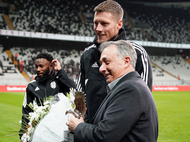 Pierre Van Hooijdonktan Weghorst açıklaması