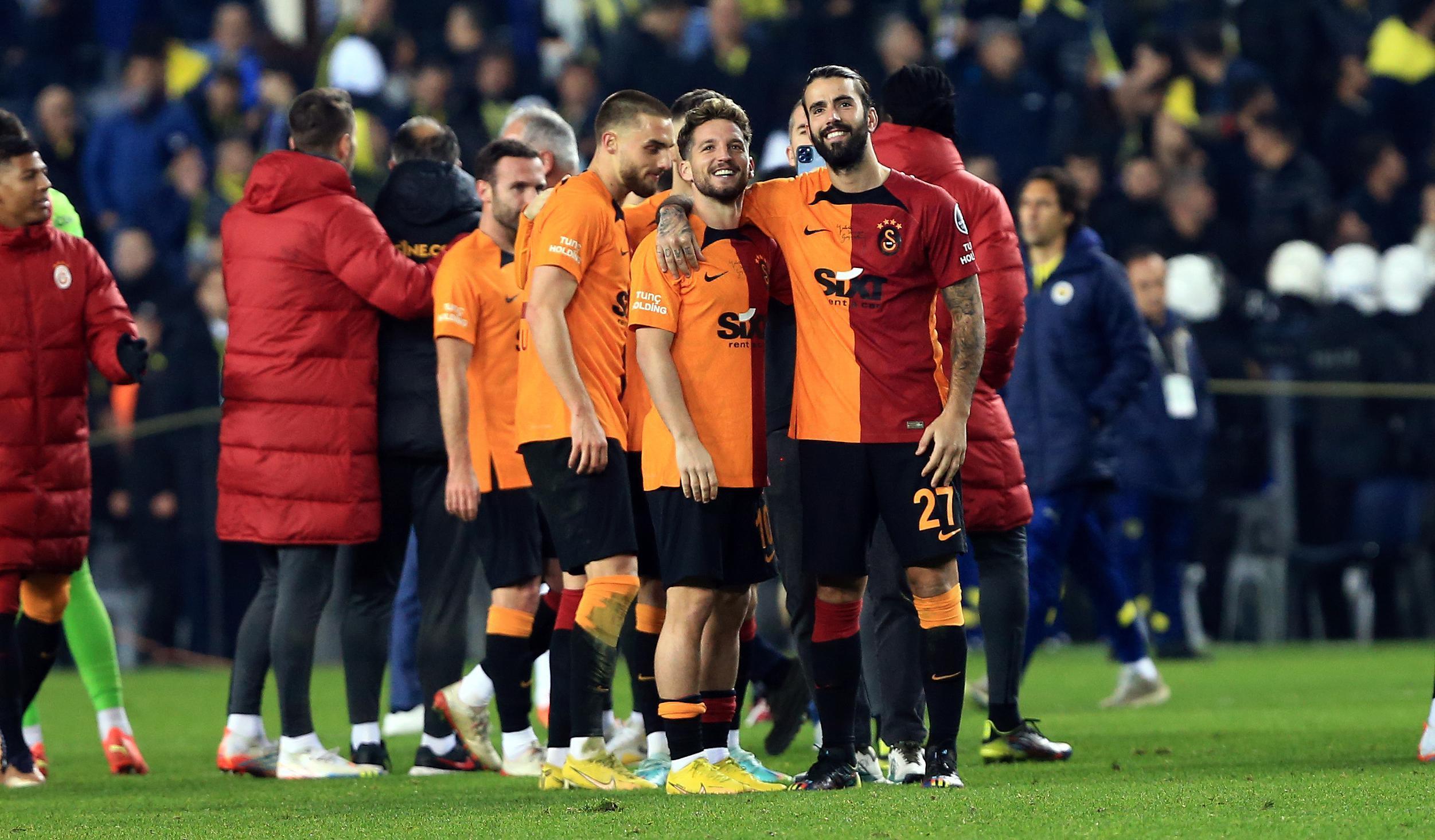 Galatasarayda Okan Buruktan aslanlar gibi performans