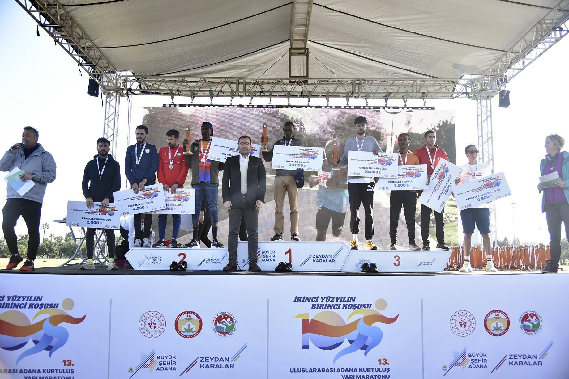 13üncü Uluslararası 5 Ocak Adana Kurtuluş Yarı Maratonu ve Halk Koşusu tamamlandı