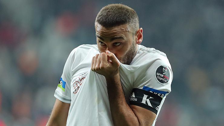 Atiba için olay sözler Sahneyi terk etmesi lazım