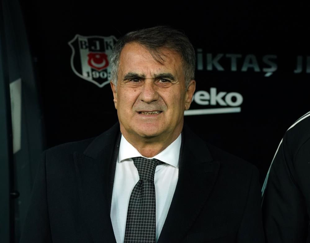 Spor yazarları Beşiktaş - Kasımpaşa maçını yazdı Ali Ece bombayı patlattı Ziyech gibi büyük oyuncu