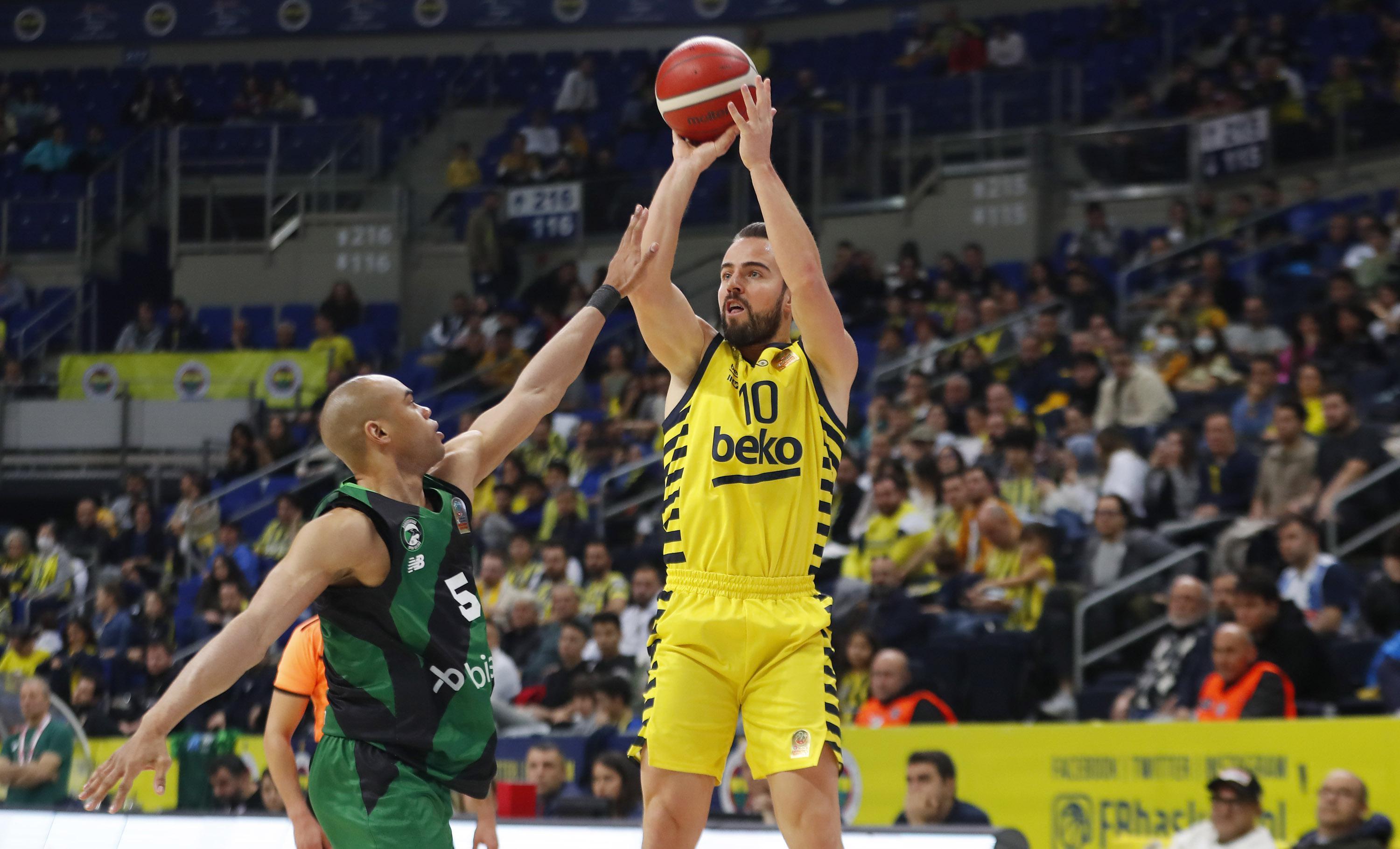 Fenerbahçe Beko - Darüşşafaka maç sonucu: 95-82 | Fenerbahçe, ligde farklı
