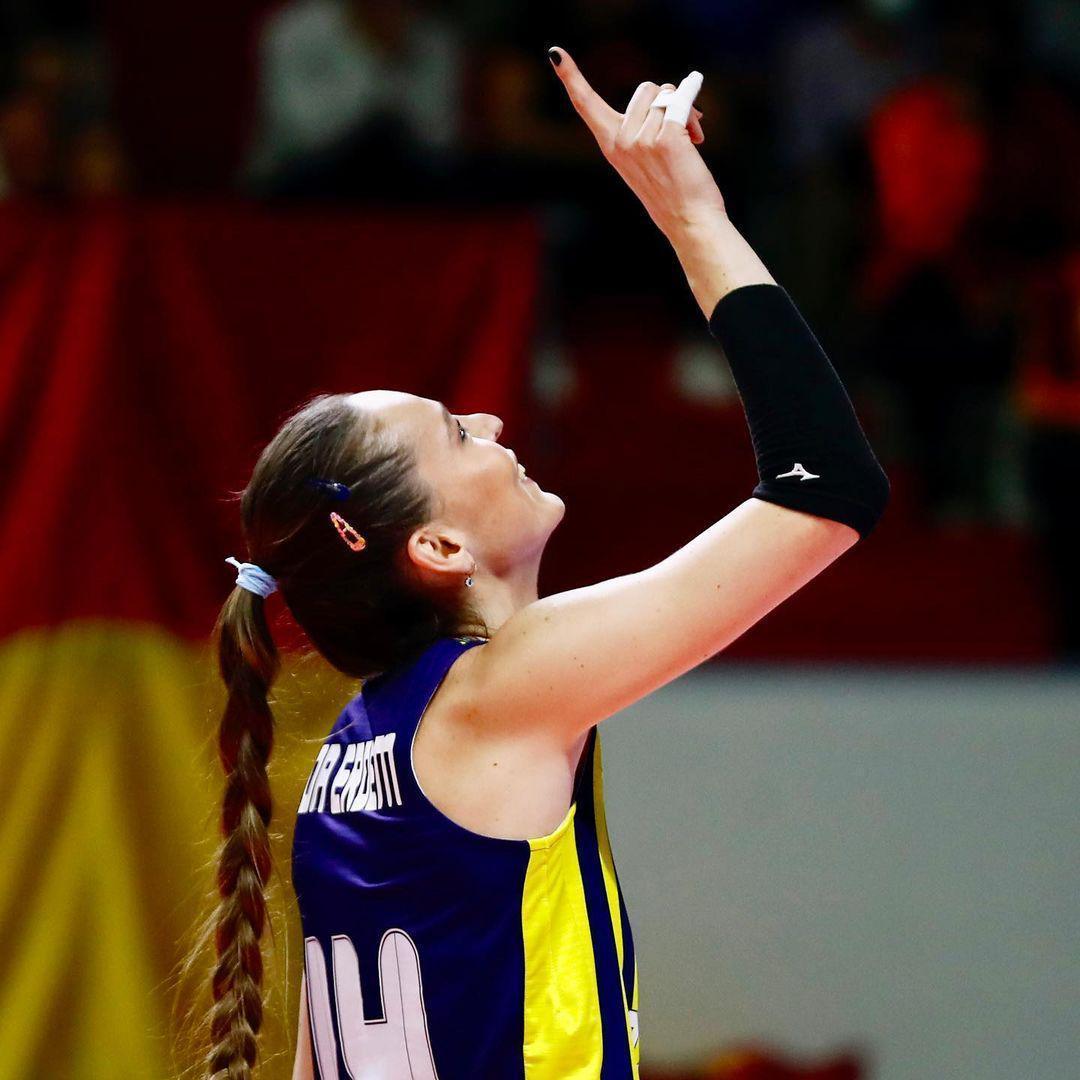 Fenerbahçeye, Eda Erdem Dündardan kötü haber
