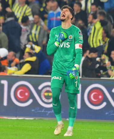 Fenerbahçede Altay Bayındırdan Jesus itirafı