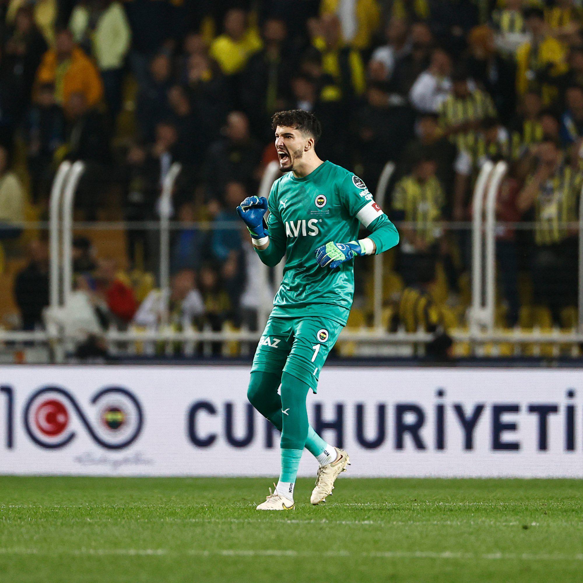 Altay Bayındır: 100. yılda şampiyonluk en çok bize yakışır