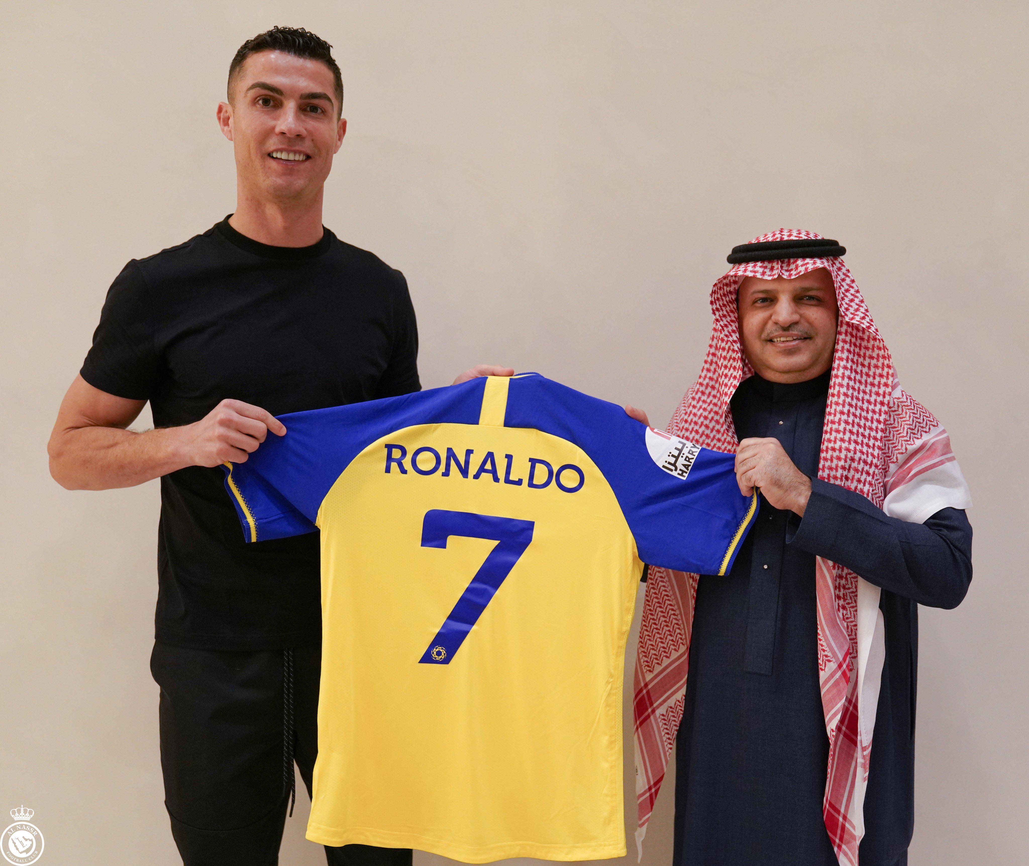 Cristiano Ronaldodan 2.5 yıllık imzayı attı İşte yeni takımı