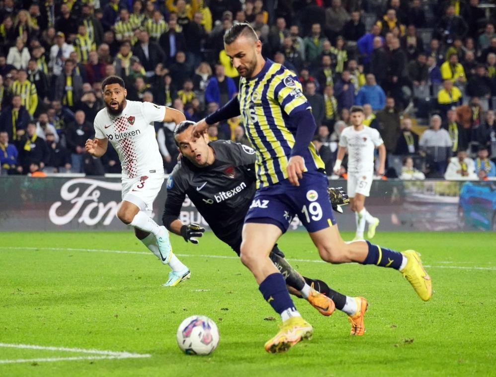 Spor yazarları Fenerbahçenin 4-0lık Hatayspor maçını yazdı Şoku atlattılar... Zirvenin en iddialısı