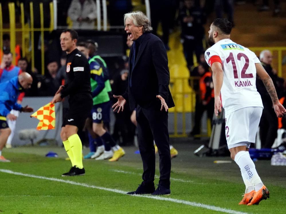 Spor yazarları Fenerbahçenin 4-0lık Hatayspor maçını yazdı Şoku atlattılar... Zirvenin en iddialısı