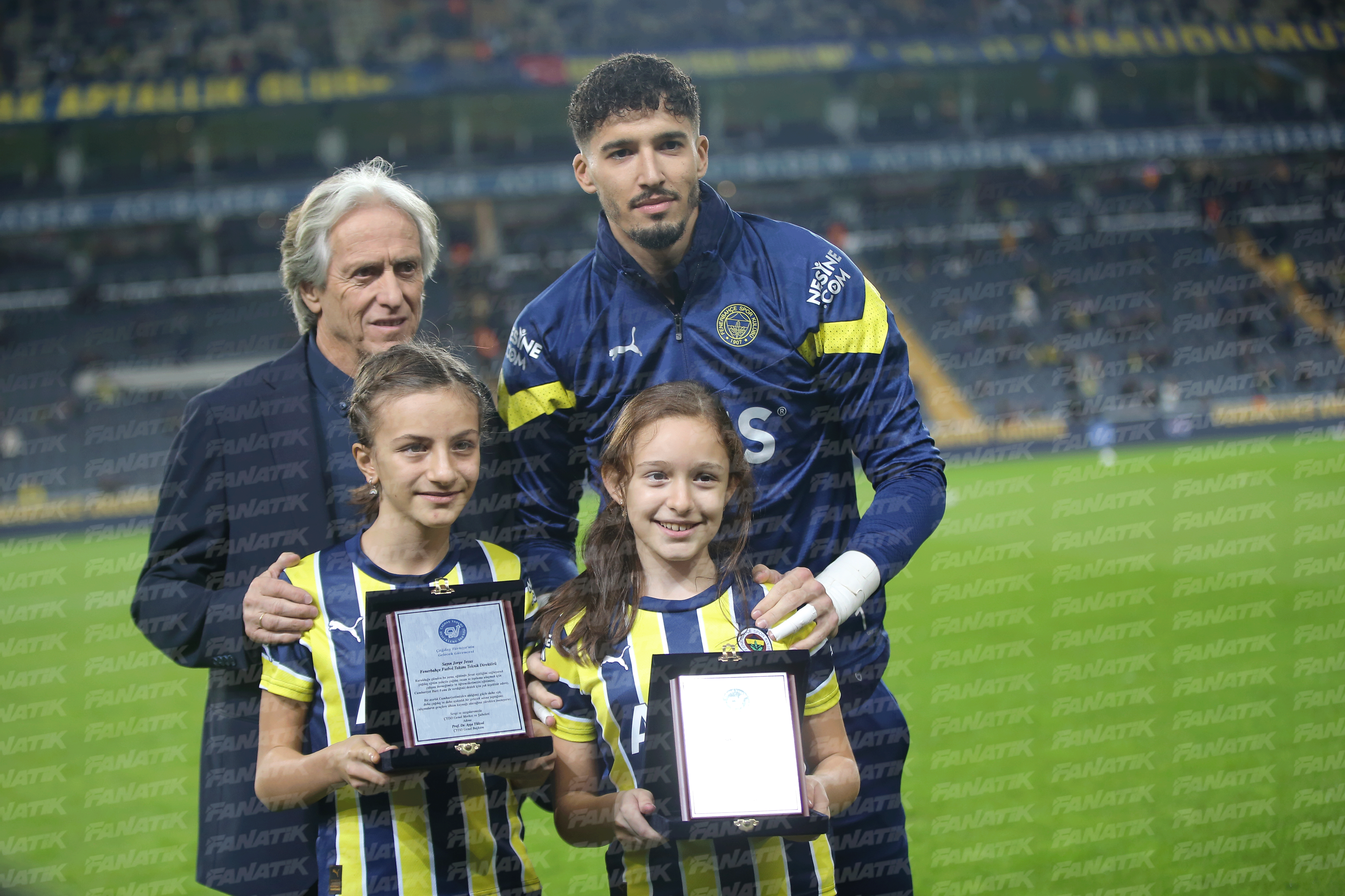 Fenerbahçeye Kadıköyde 12. adam resitali