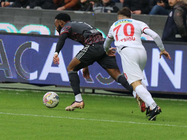 Gaziantep FK - Beşiktaş maçında tayt krizi Herkes canlı yayında öğrendi