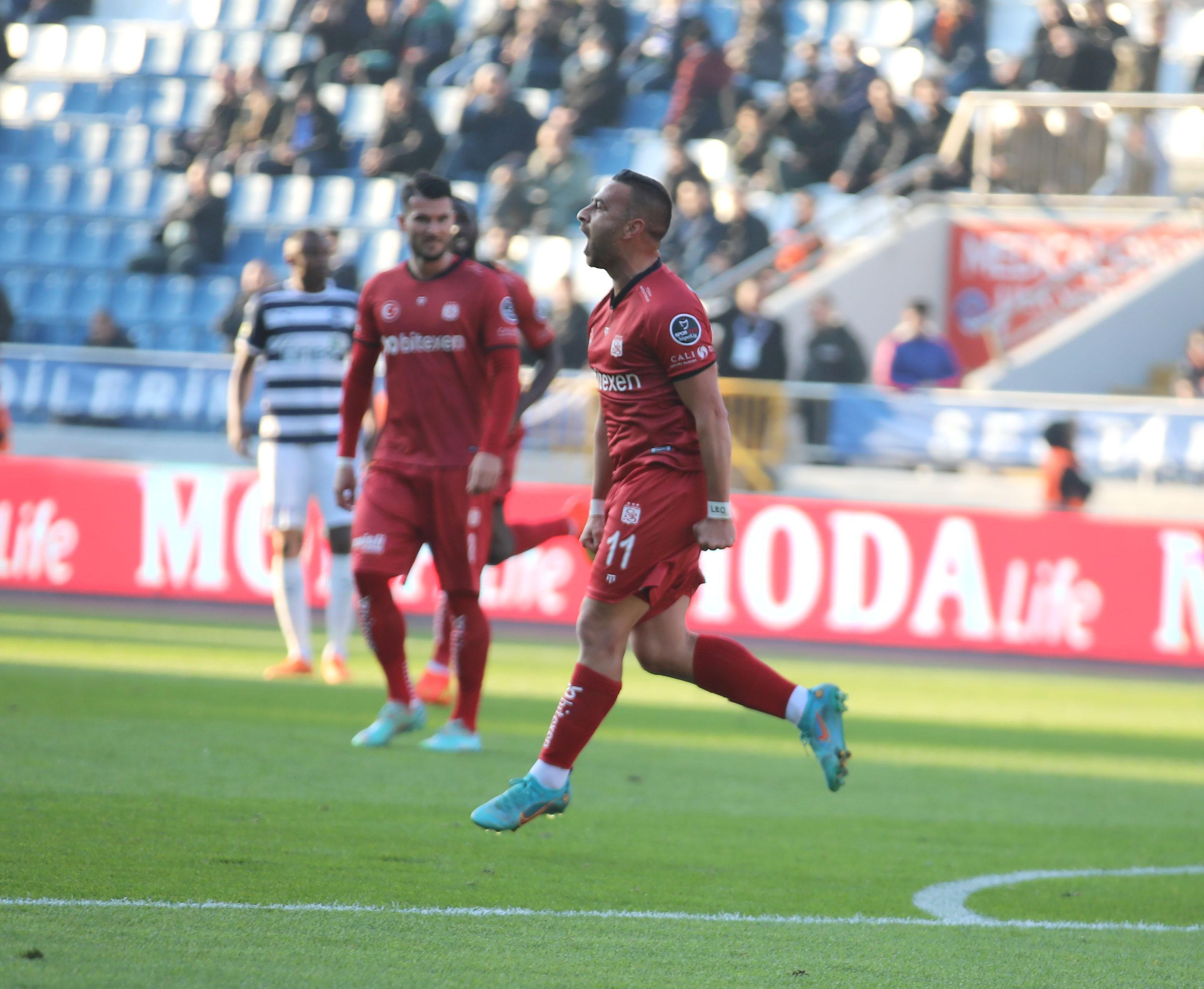 Sivassporun yıldızları gollere devam ediyor