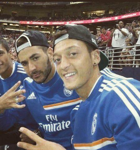 Dünya Kupası finali sonrası Mesut Özilden olay Benzema tweeti Benzi yoksa...