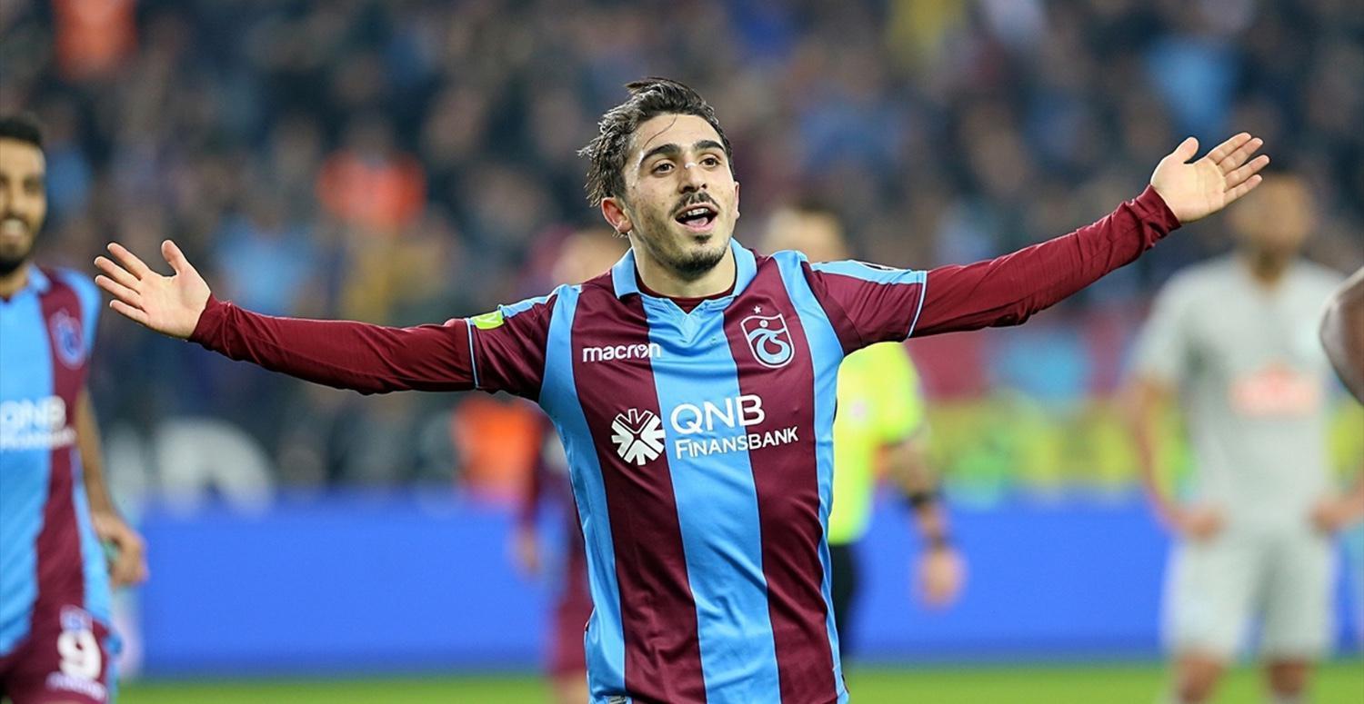 Trabzonsporun yıldızı Abdülkadir Ömür Fenerbahçeyi bekliyor