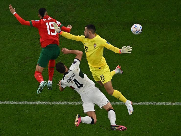 Youssef En Nesyriden fizik kurallarını aykırı gol: Cristiano Ronaldonun rekoru tarihe karıştı