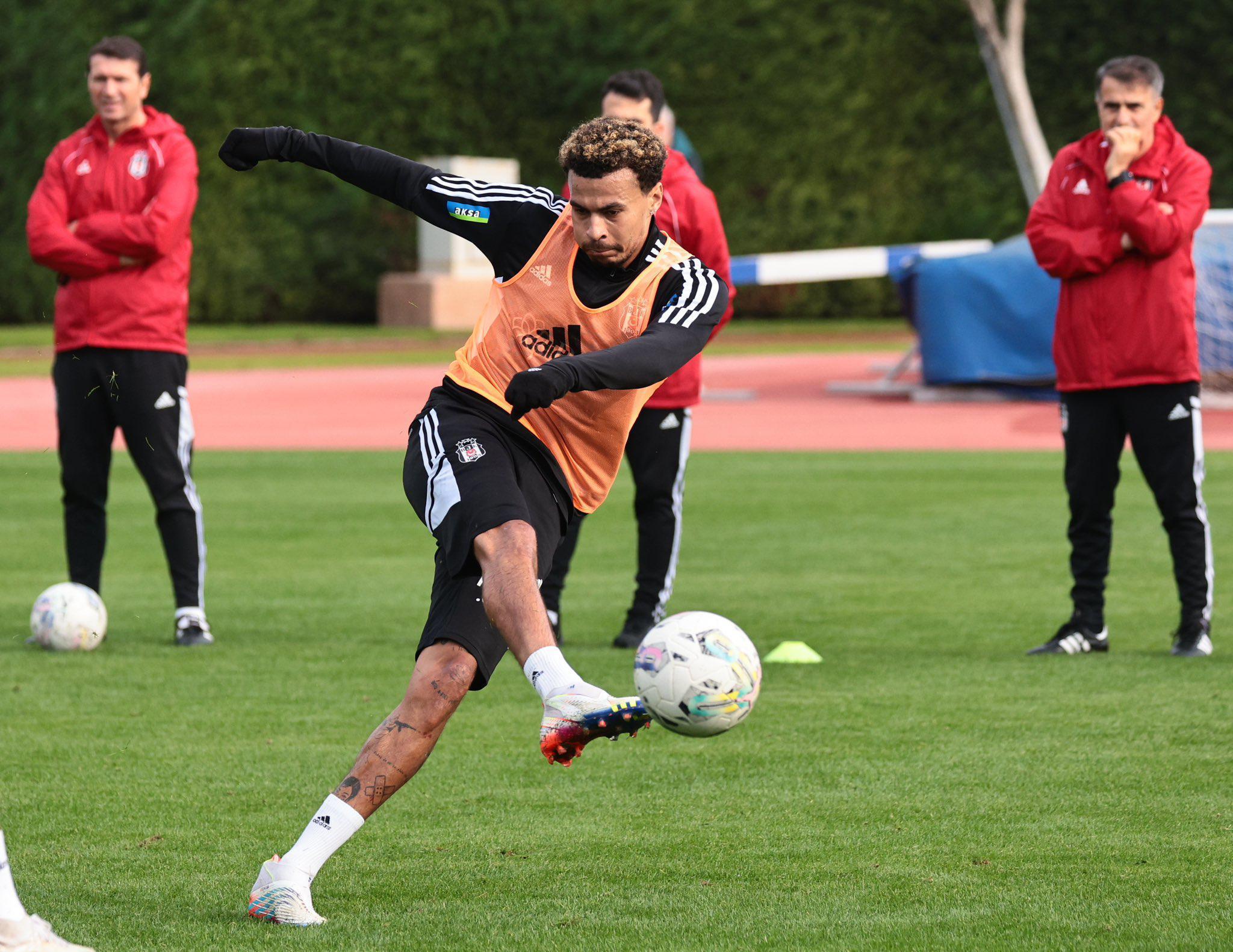 Beşiktaşta yıldız oyuncunun performansı yüzleri güldürdü