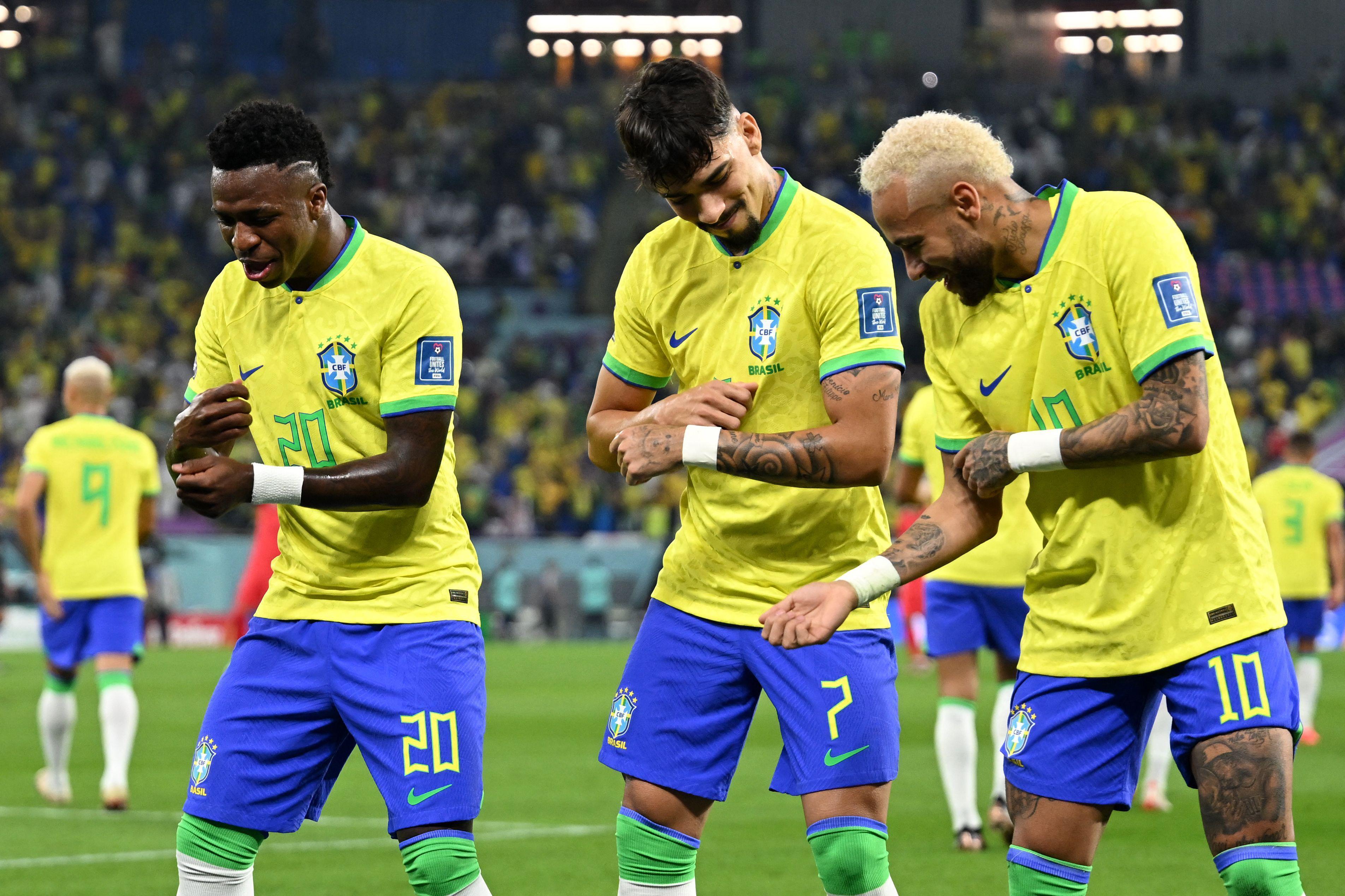 Brezilya-Güney Kore maçında tarihe geçen anlar Neymar ve Thiago Silva...