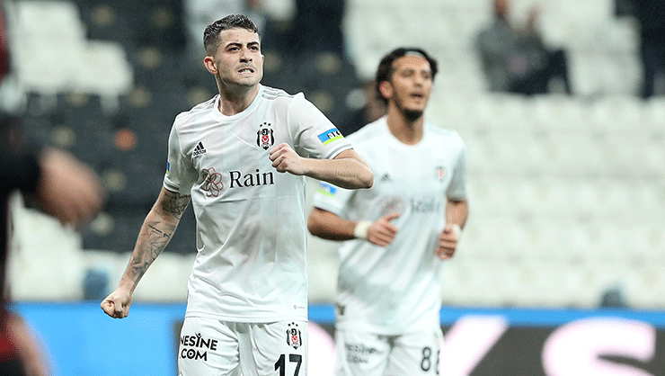 Beşiktaş yıldız futbolcunun sözleşmesini uzatıyor