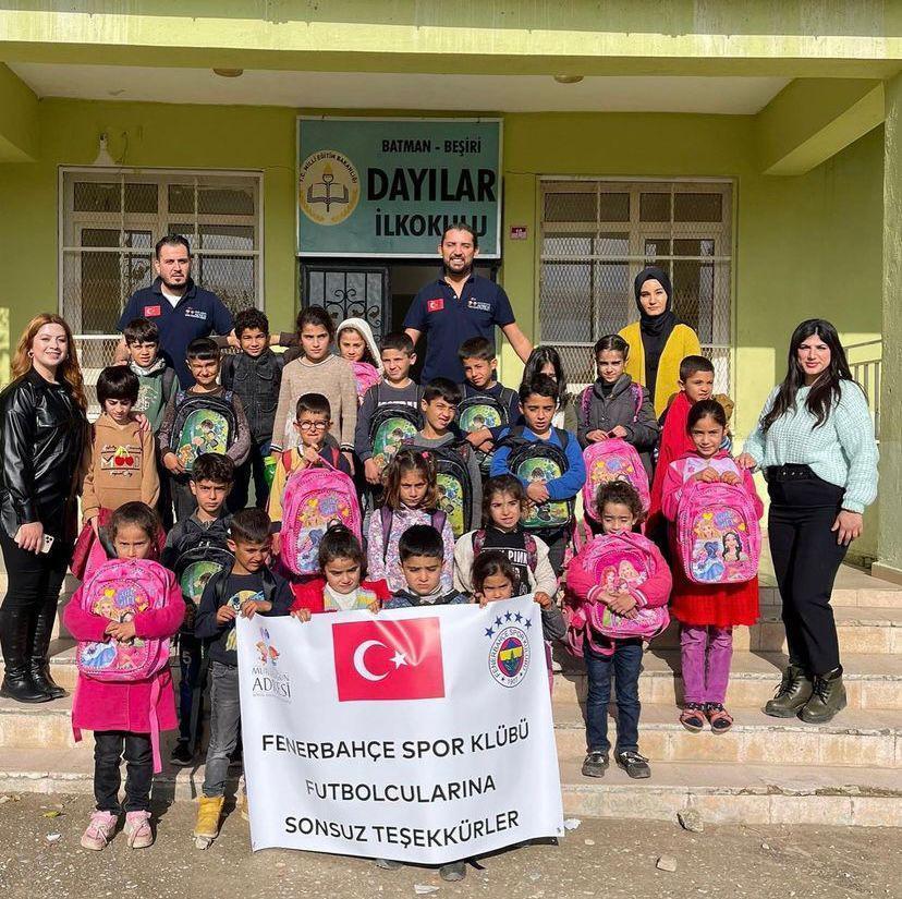 Fenerbahçe çocukları sevindirdi Müthiş bir sosyal sorumluluk projesi...
