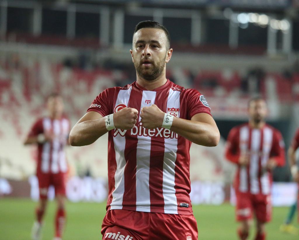 Trabzonsporda Maxi Gomeze İspanyadan talip