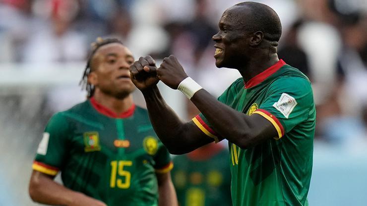 (ÖZET) Kamerun-Sırbistan maç sonucu: 3-3 | Aboubakar yıldızlaştı