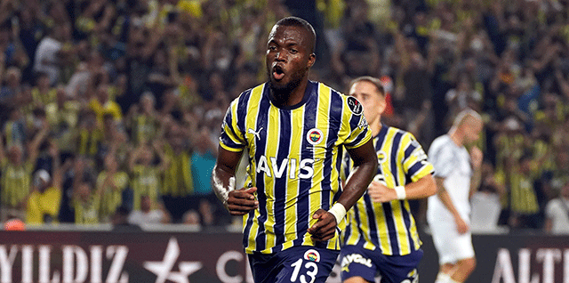 Transferde büyük sürpriz Araplardan Fenerbahçenin yıldızına resmi teklif