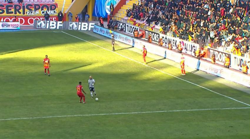 Kayserispor-Beşiktaş maçındaki hakem kararlarını değerlendiler: Kırmızı kartı atladı Golden önce faul...