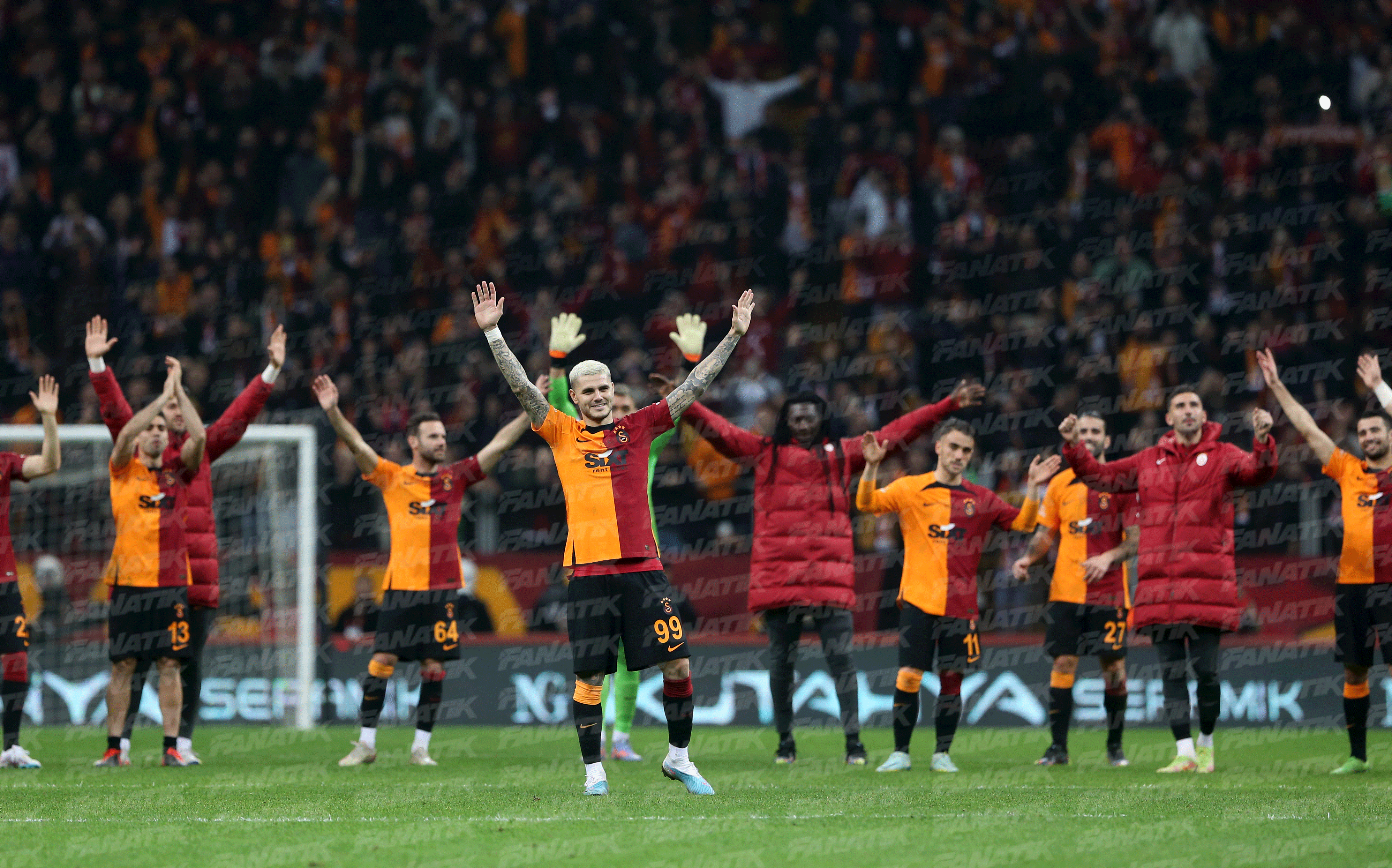 Galatasaray Teknik Direktörü Okan Buruk: İnşallah sonu şampiyonluk olur