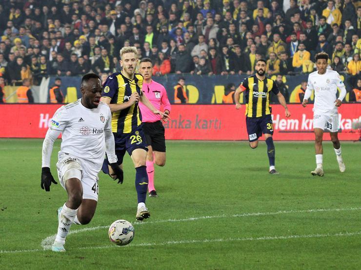 Josef de Souza açıkladı: Yıldız isim Beşiktaşa mı geliyor