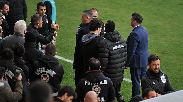 Fatih Karagümrük-Başakşehir maçında olay Penaltılarda gerginlik Emre Belözoğlu ve Mbaye Diagne...