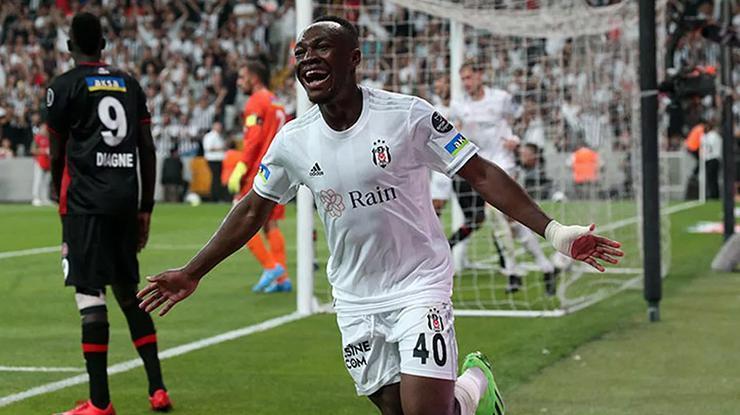 Beşiktaşta beklenmedik ayrılık Başkan transfer görüşmesini onayladı