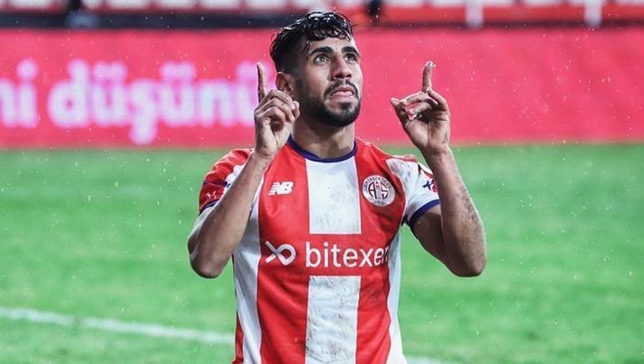 Antalyaspor'da Houssam Ghacha, Tunus'a transfer oldu - Futbol Haberleri -  Spor