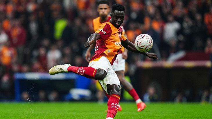 Galatasaray'ın derbi zaferi Kolombiya'da manşet oldu: Galibiyetin gizli kahramanı Davinson Sanchez