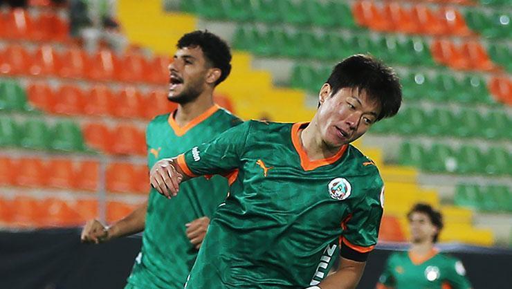 Alanyaspor evinde kazanarak tur atladı