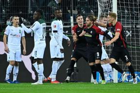 Freiburg, Borussia Mönchengladbach'ı paramparça etti!