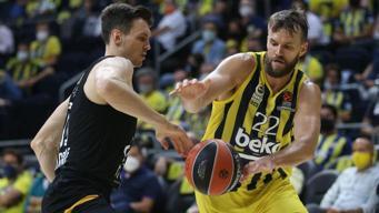 Fenerbahçe'de ALBA Berlin maçı öncesi Barthel şoku