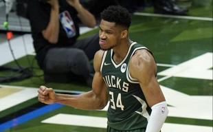 NBA'de Milwaukee Bucks finallerdeki ilk galibiyetini aldı