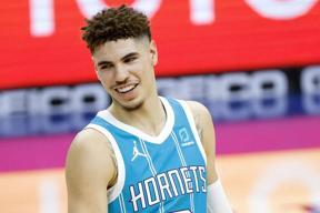 NBA'de "yılın çaylağı" LaMelo Ball oldu